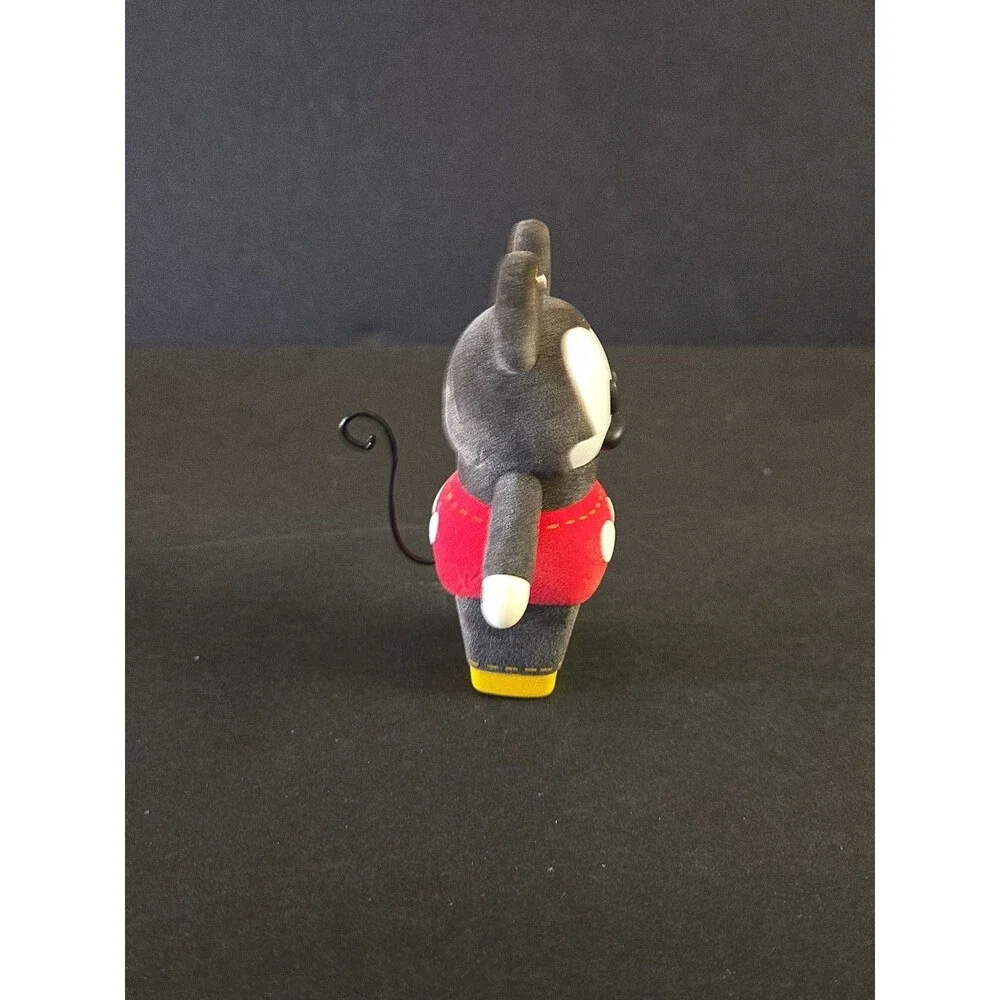 Hallmark Christmas Ornament 2011 Mickey Mouse - Look Who's Pook-a-Looz!